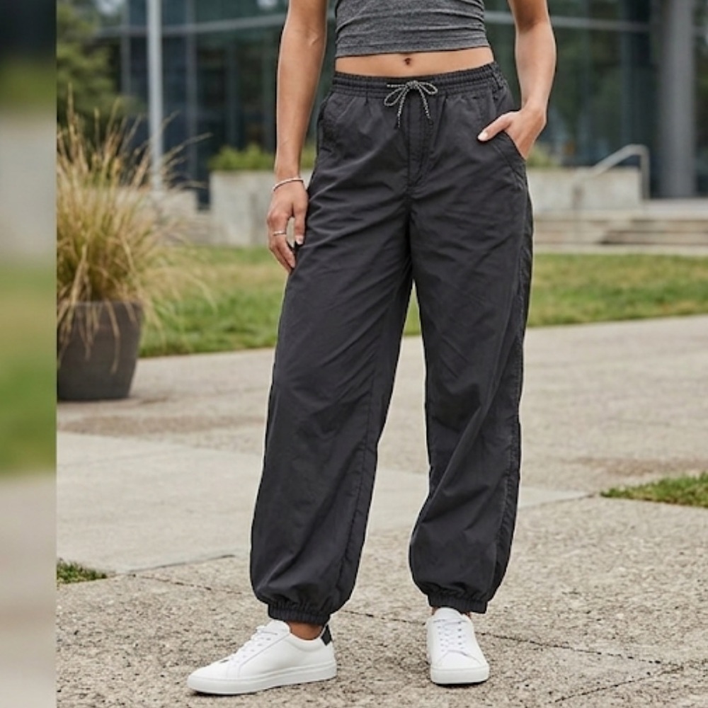 By Anthropologie Nylon Dark Grey Black Parachute Balloon Pants Size medium